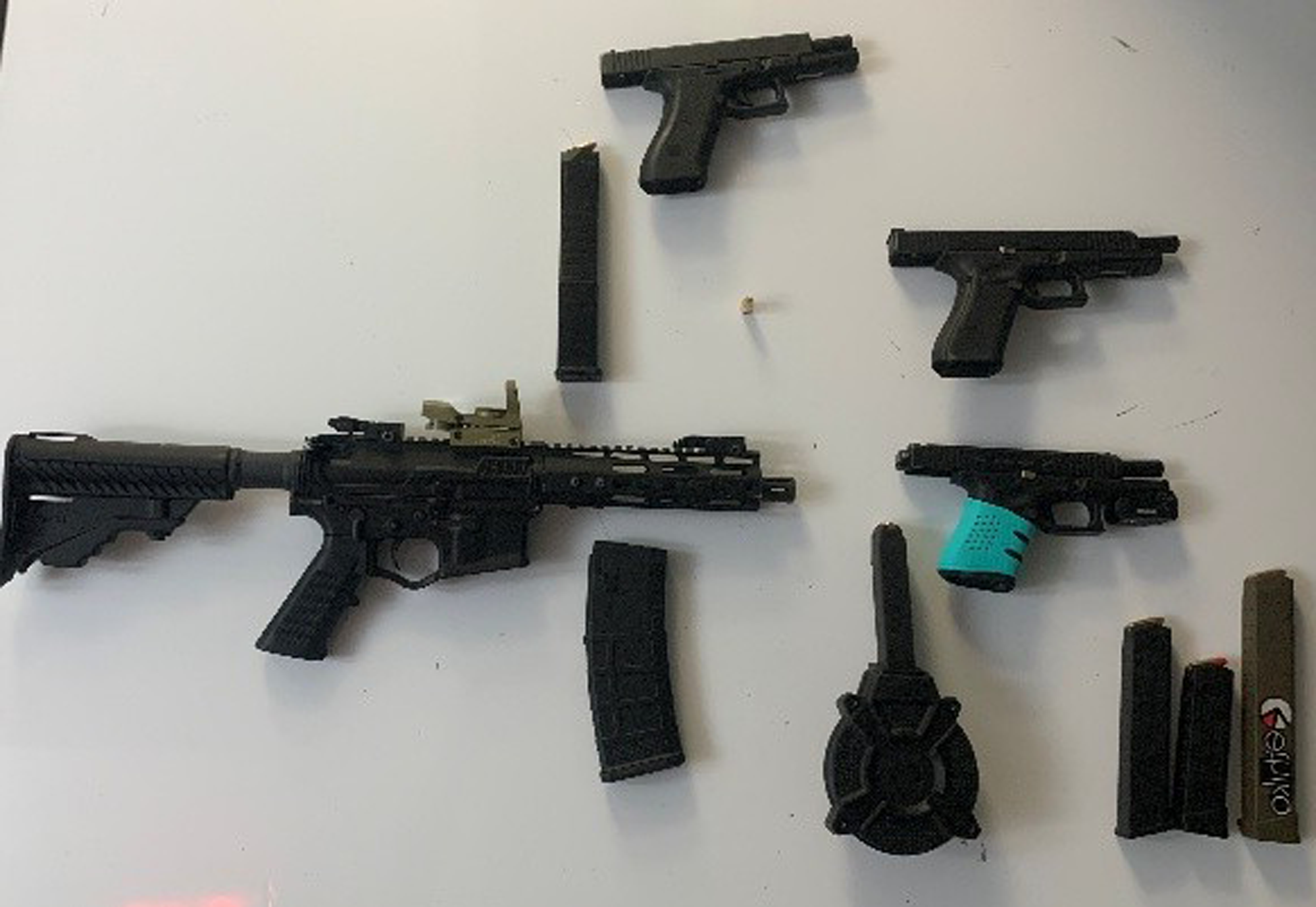 guns
